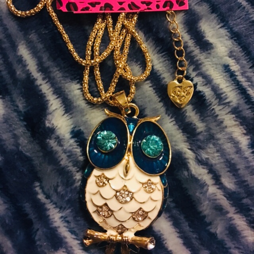 New Betsy Johnson necklace